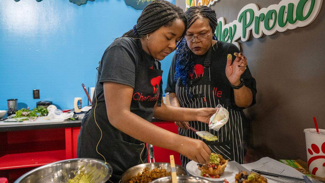 Junior chefs take charge in California State Fair cooking competition