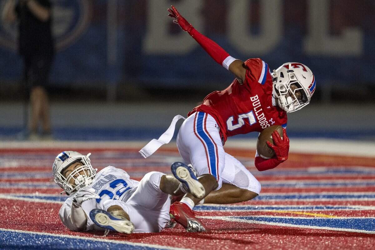HS football: Folsom rallies in double OT to beat Rocklin | Sacramento Bee