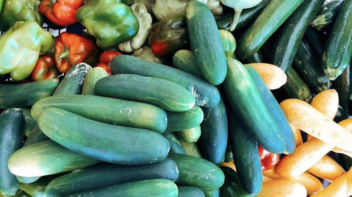 Davis Ranch’s U-Pick, in Sloughhouse, is open sunrise to 1 p.m. on Tuesdays and Saturday until November. The farms offers fresh produce at 40 cents a pound.