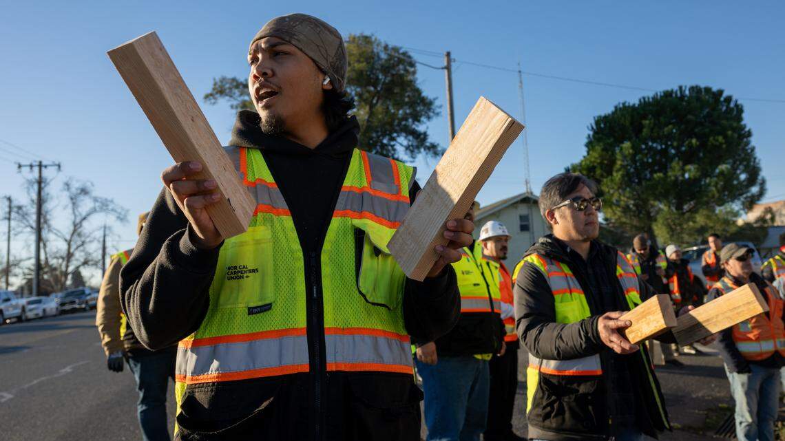 Contract for $6 billion Sites Reservoir advances amid protest, labor concerns
