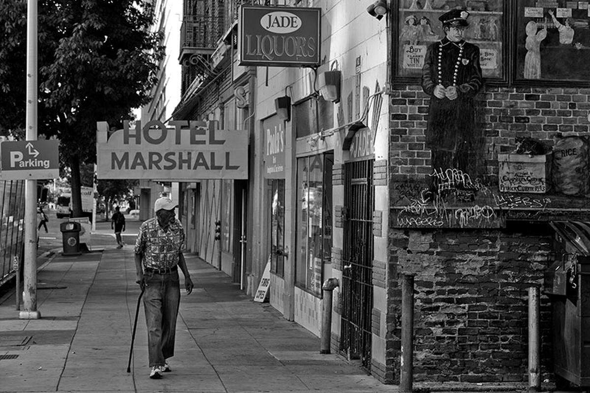Floyd Merchant was a key part of the social scene that unfurled in front of the Marshall each morning. At his new place, he said, “It’s, ‘You got your room, and I got mine.’ ”