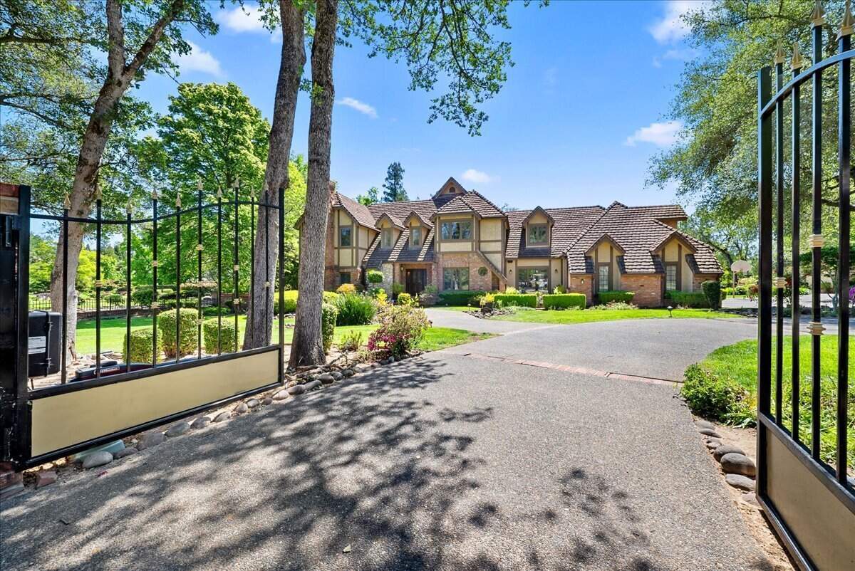 Granite Bay lakefront estate with epic family amenities | Sacramento Bee