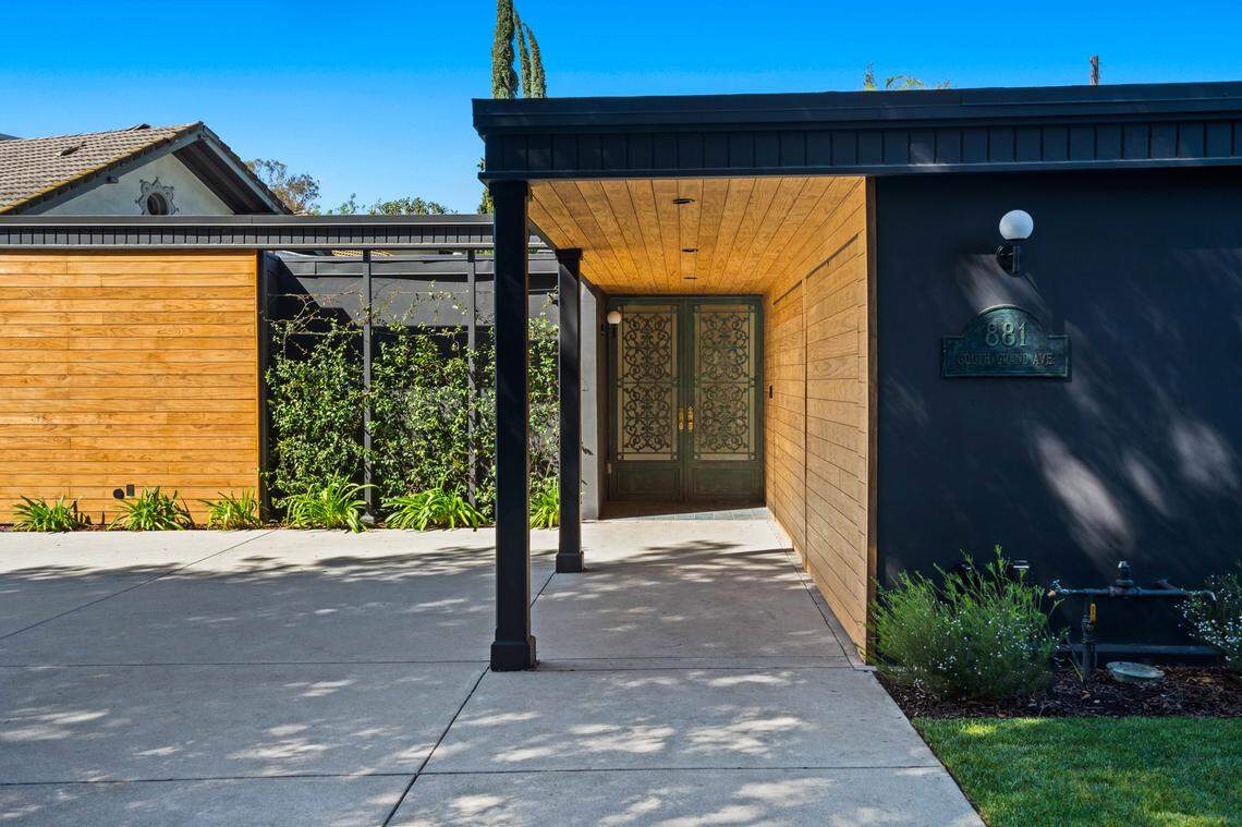 The Cracker Jack House, a mid-century modern gem in Pasadena, California, riginally designed by Richard F. McCarthy Jr. in 1961 is for sale for $3.5 million.