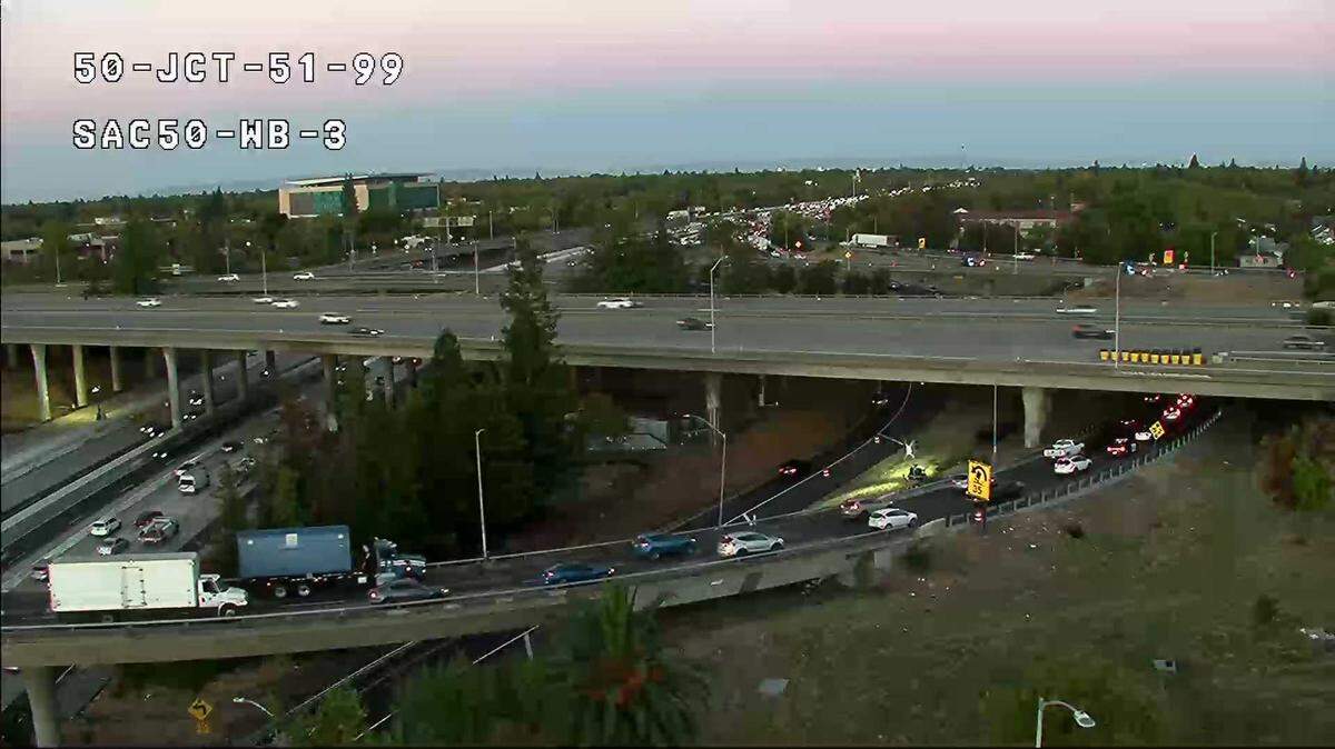 Traffic is seen moving along the northbound Highway 99 connector to westbound Highway 50 on Monday, Oct. 20, 2025. The connector from the westbound side of the Capital City Freeway to Highway 50 before the central city junction is closed through 6 p.m. Monday.