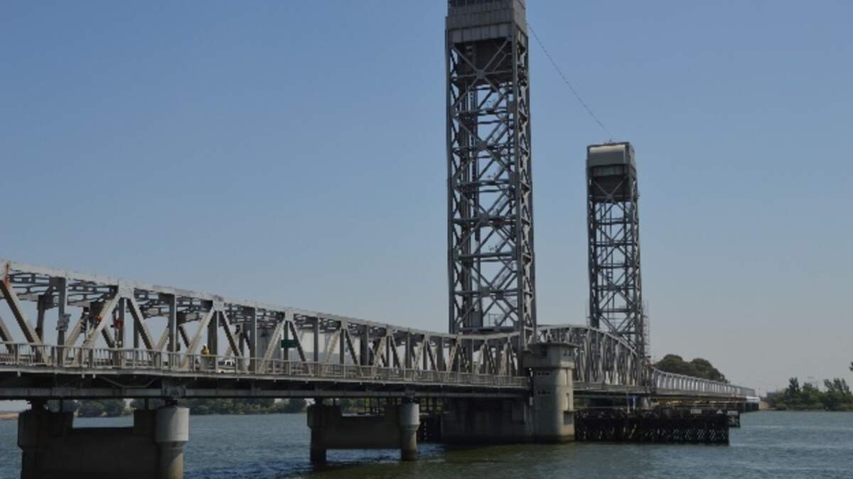 The Rio Vista Bridge will close tonight at 10:00 p.m. and reopen 3:00 a.m. Monday morning.
