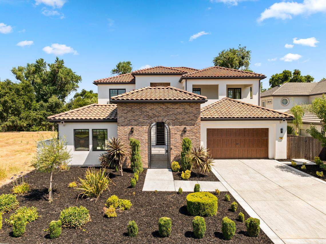 The Rivercrest Drive home is five bedrooms and has 3,670 square feet of living space.