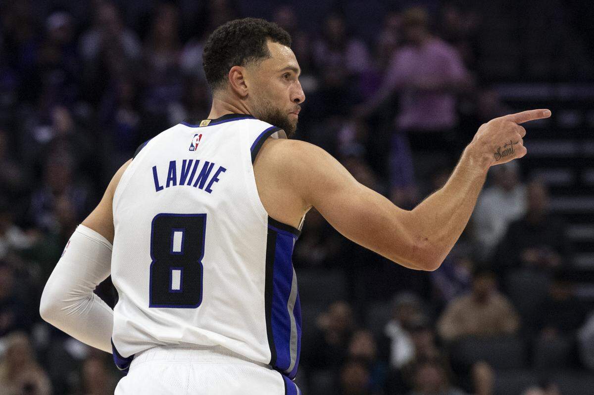 Sacramento Kings guard Zach LaVine (8) reacts during a game at Golden 1 Center in Sacramento on Sunday, Jan. 4, 2026.
