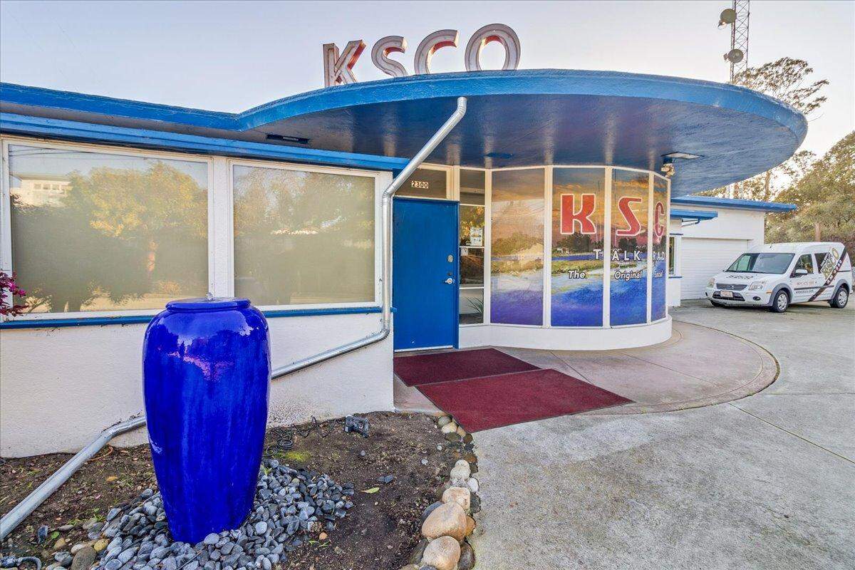 Radio station KSCO’s cliffside facility on Corcoran Lagoon in Santa Cruz includes three working antennas anchored in the water — all part of an $8.9 million listing that also bundles sister station KOMY.