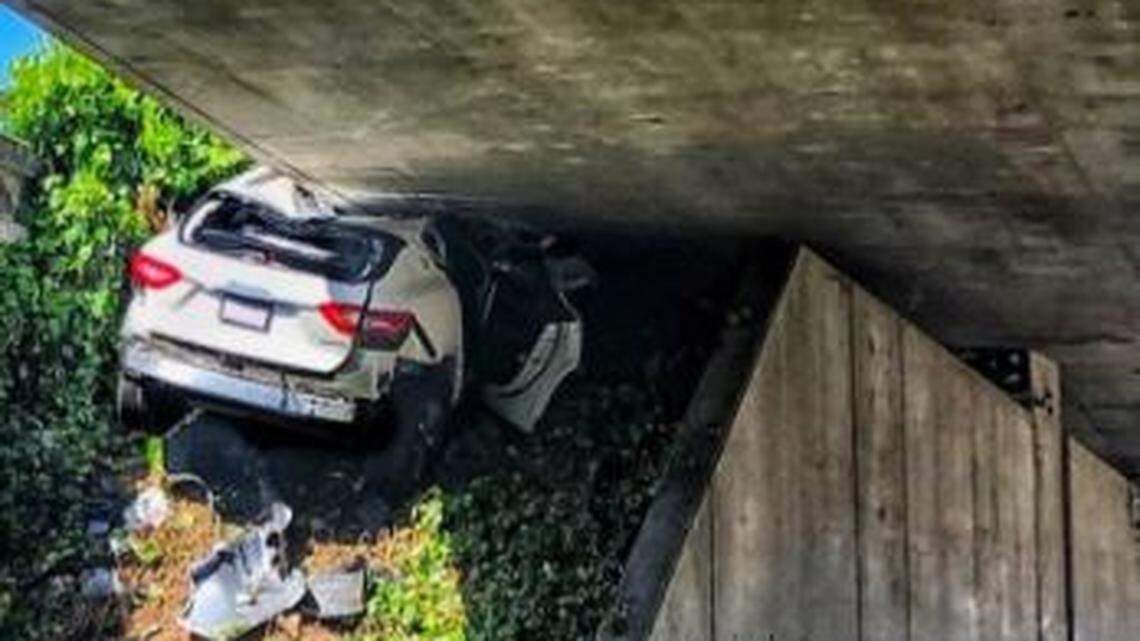 A 32-year-old man fleeing California Highway Patrol officers at speeds up to 100 mph wound up wedged under an overpass on an Oakland freeway, police say.