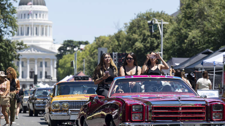 Once banned, lowriders return to Sacramento’s Capitol Mall to celebrate cruising
