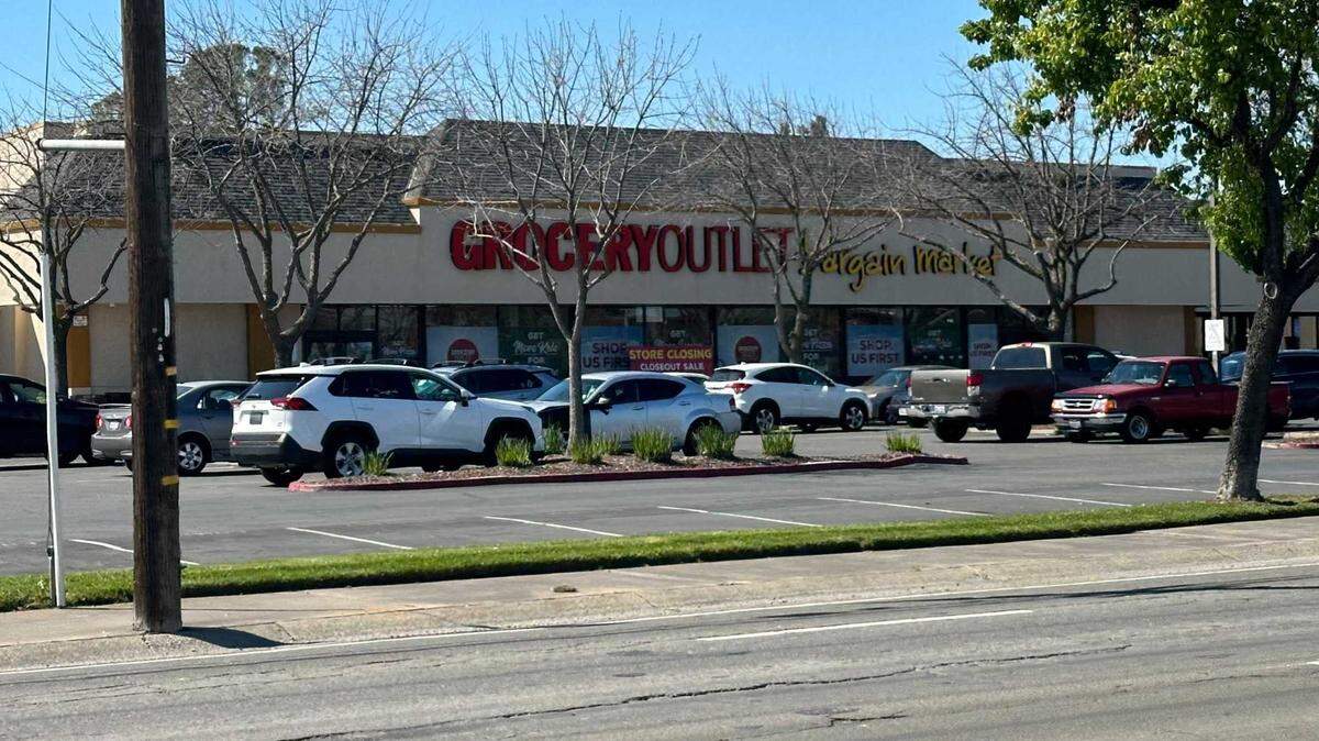 Grocery Outlet on Watt Avenue in Arden Arcade is closing later this month, the retailer announced.
