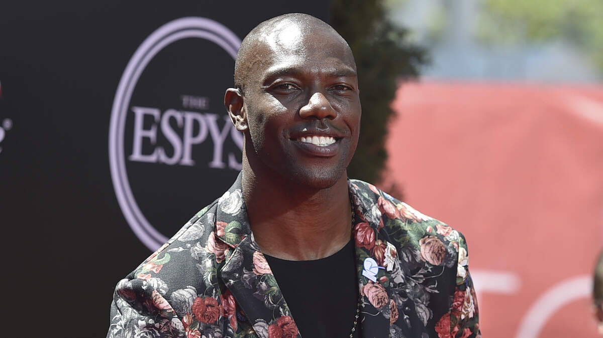 Former NFL player Terrell Owens arrives at the ESPY Awards on Los Angeles on July 13, 2016. Owens will not attend the Pro Football Hall of Fame ceremonies Aug. 4-5, and the hall will not make any individual references to him.