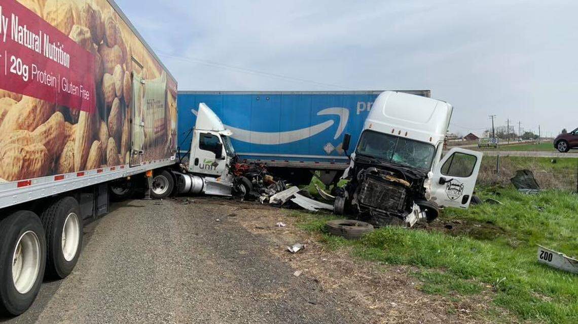 I-80 traffic: No fatalities in major crash near Dixon | Sacramento Bee