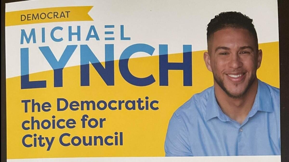 Sacramento City Council candidate Michael Lynch has a mailer connecting him to well-known Democratic leaders.