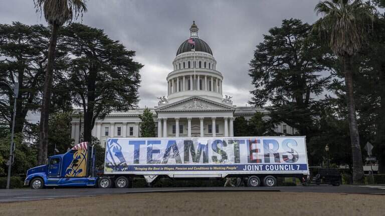 Union sues CA over driverless truck rules, says they were rushed and threaten jobs