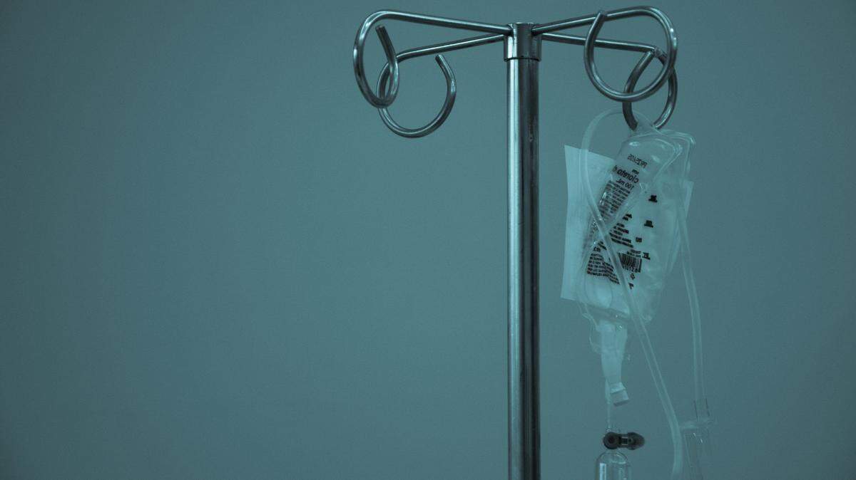 A man was taken off life support after he was misidentified as another person, according to a lawsuit accusing a Washington hospital of negligence.