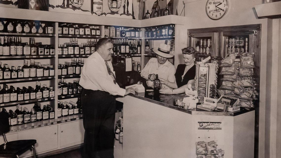 These are Sacramento’s oldest restaurants and businesses still serving the capital city