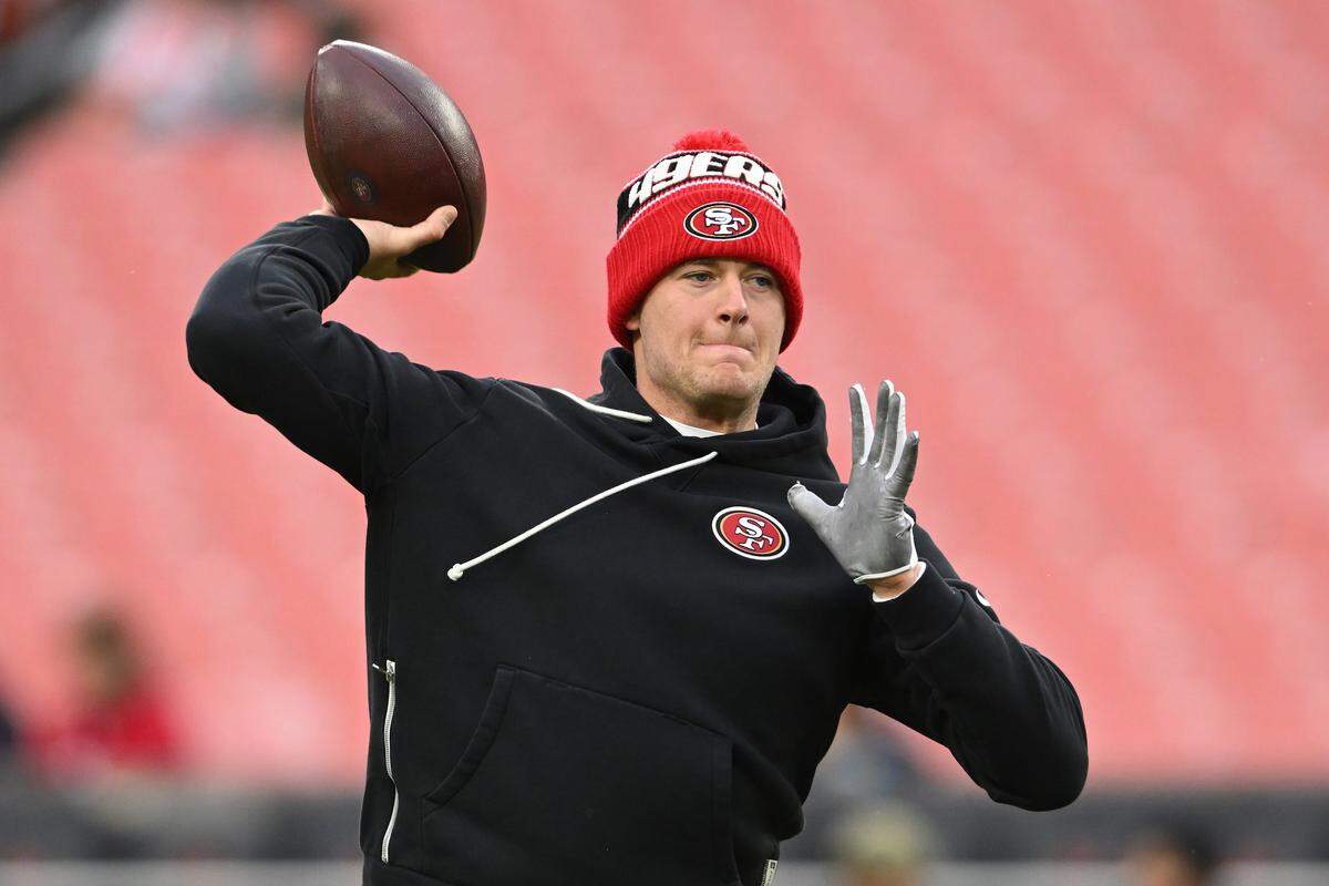 Quarterback Mac Jones of the San Francisco 49ers warms up before the game against the Cleveland Browns at Huntington Bank Field on Nov. 30 in Cleveland.