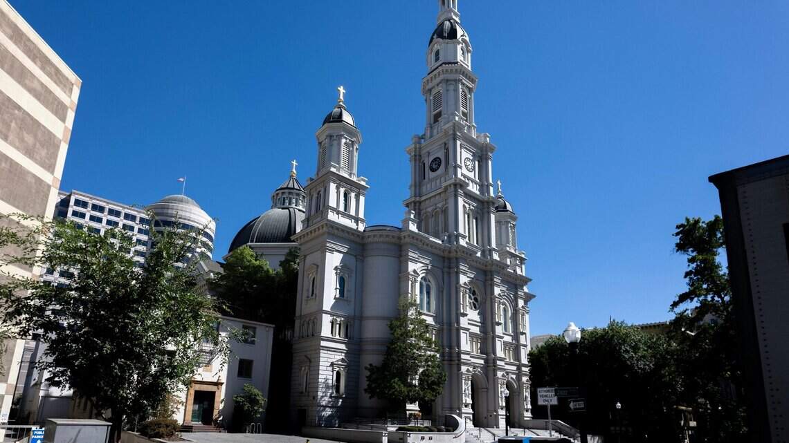 ‘Una catedral para todos’: eche un vistazo a una iglesia católica de Sacramento de 135 años de antigüedad