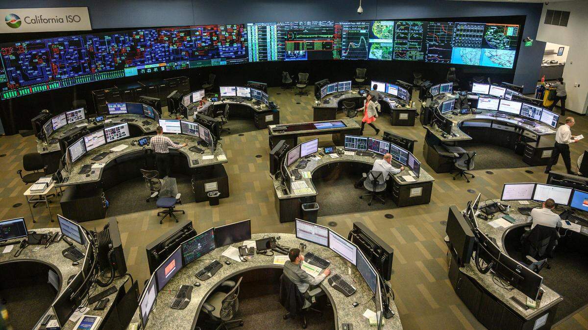 Two years after blackouts, heat wave exposes California’s continued vulnerability. Here’s why