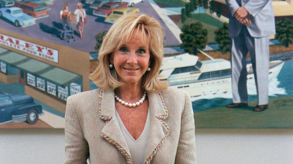 Joyce Raley Teel, photographed in 1999, was co-chair of the board of Raley’s and a local philanthropic leader. Teel died Friday at 91.