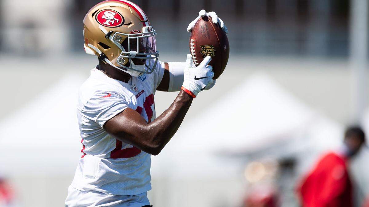 San Francisco 49ers cornerback Jimmie Ward (20) catches the ball during NFL Training Camp practice Saturday, Aug. 15, 2020, at the SAP Performance Facility in Santa Clara, Calif.