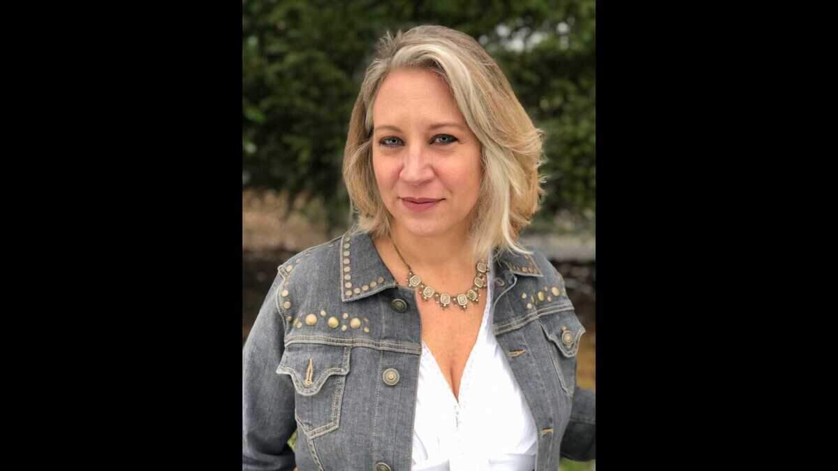 Journalist Rachel Louise Snyder visited Sacramento Friday on the heels of her book “No Visible Bruises: What We Don’t Know About Domestic Violence Can Kill Us,” a deep-dive into domestic violence in the U.S.