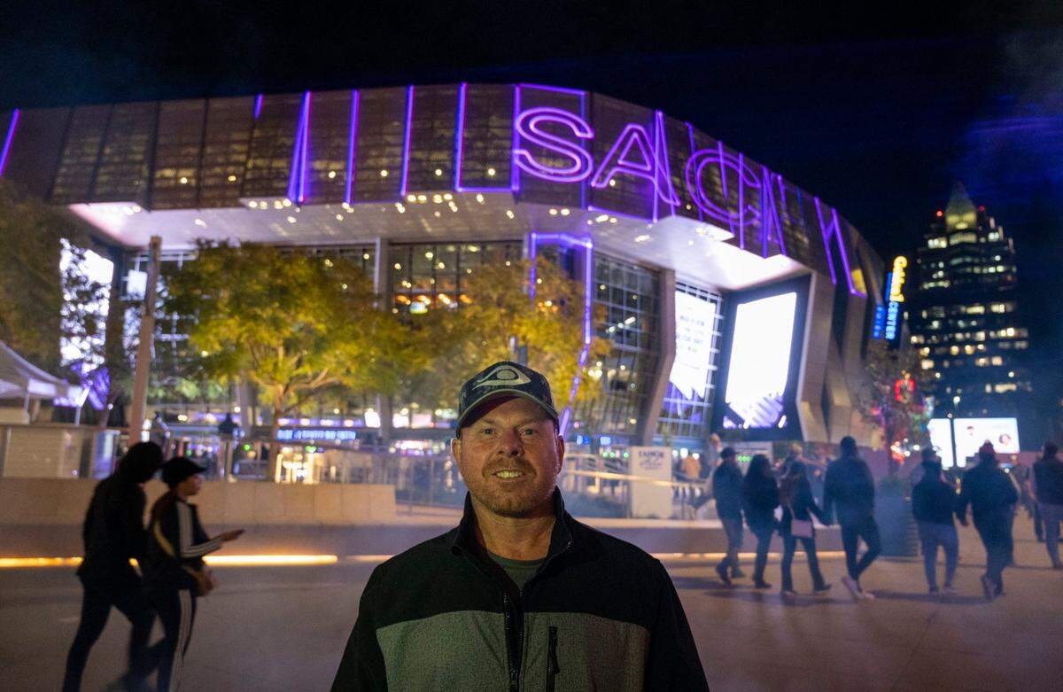 Nu-Salt Laser owner Tim Anderson, the man who created the system used for the Sacramento Kings roof-mounted laser beam, stands outside Golden 1 Center on Wednesday after lighting the front of the building before the game so fans can see the words “Sacramento proud” at the entrance.