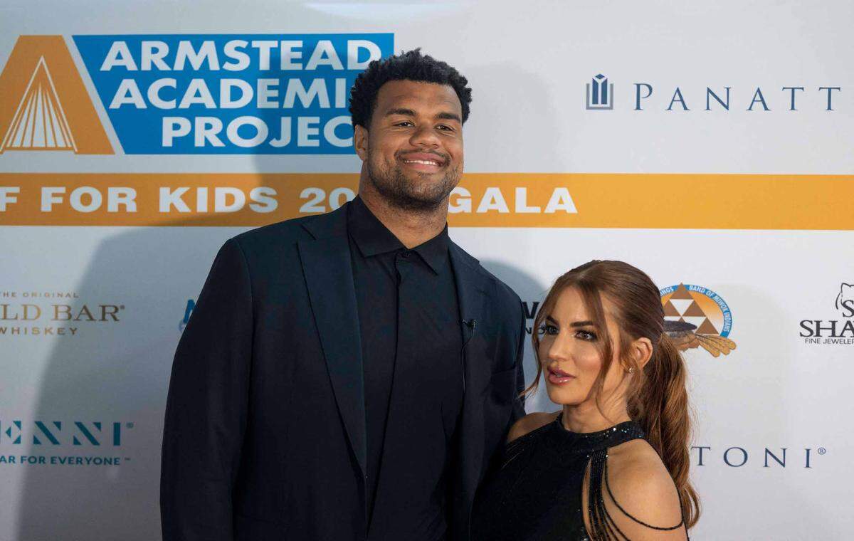 San Francisco 49er’s Arik Armstead stands with his wife Mindy on the red carpet at the Armstead Academic Project’s Kick Off For Kids Gala on June 2 at the Kimpton Sawyer Hotel in Sacramento.