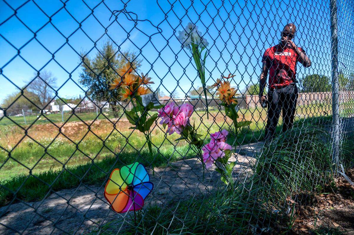 Billy Price Jr. mourns Monday the death of his homeless friend Tammy Couisan at a memorial he made for her in south Sacramento. Couisan, who was 47, died March 4 after she was kicked out of a motel serving as a city homeless shelter on Feb. 22. Her wife Christine “Hennessey” Couisan, who was also homeless, died Dec. 21.