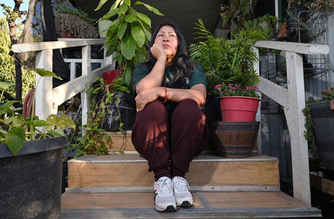 Xóchitl Nunez, who immigrated from Mexico in 1999 and has spent years advocating for farmworker and immigrant&nbsp;rights, describes on March 26 her frustration and anger with the recent waves of migrants. To her, it is difficult to see these new arrivals seemingly receive&nbsp;tons of support while she has struggled for years and still has no realistic chance of citizenship.&nbsp;