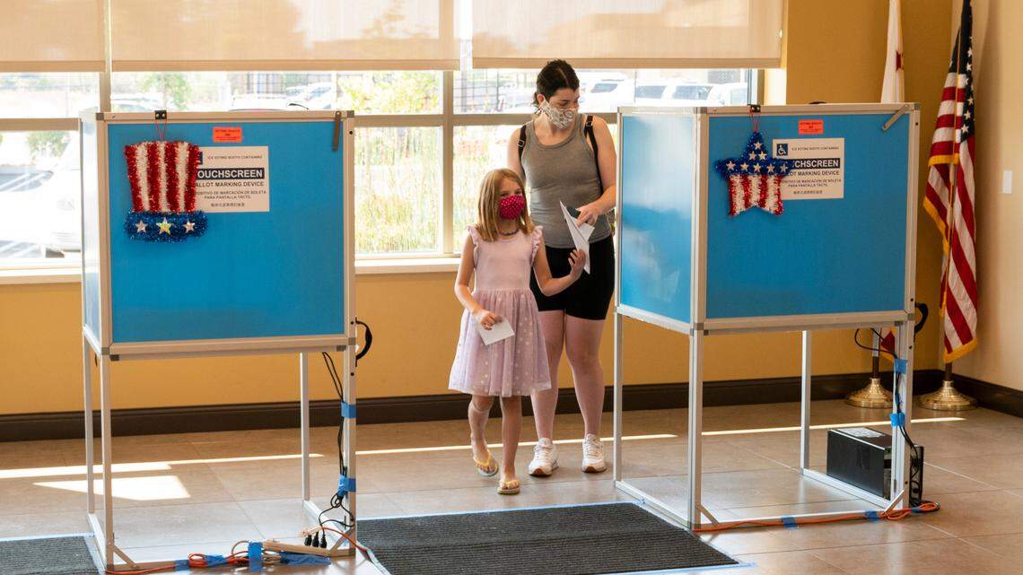 Want to help decide who controls Congress this year? Here’s what to do in California