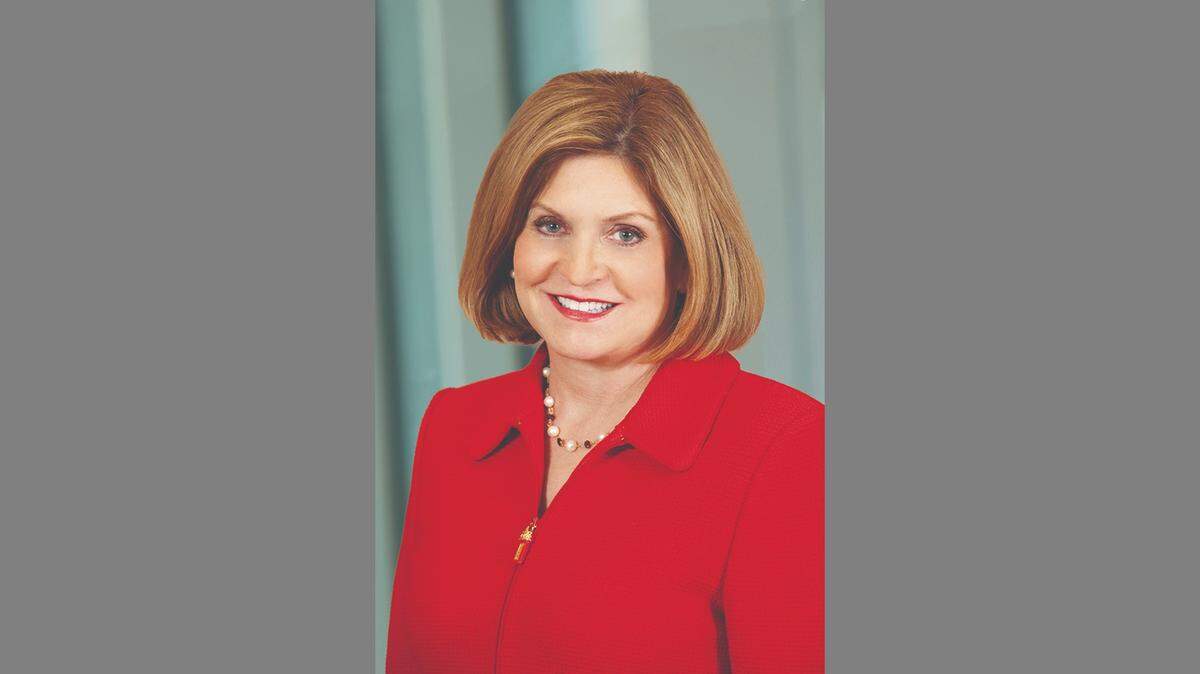 UC Davis Medical Center CEO Ann Madden Rice will be leaving to take the reins Minneapolis’ Abbott Northwestern Hospital in mid-October, Allina Health announced Friday.