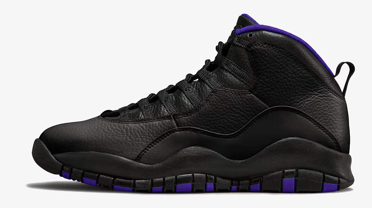 The original Sacramento 10 Air Jordan X sneaker. Nike plans to re-release the sneaker, which originally debuted in 1995, later this year.