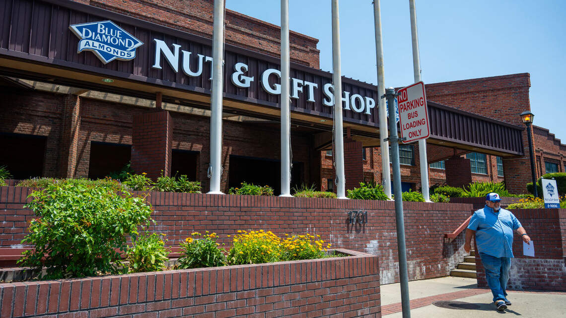 Blue Diamond to close historic midtown Sacramento plant; 600 jobs affected