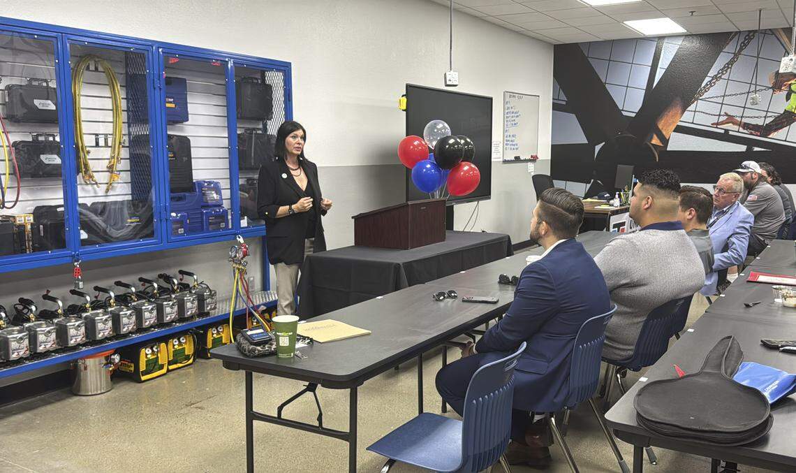 Sacramento City Councilmember Lisa Kaplan, left, at the opening of UTI’s HVACR lab in Natomas on Aug. 8, 2025. At the HVACR lab, students will train on walk-in coolers, commercial equipment, and residential systems, to prepare themselves for high-demand trade jobs.