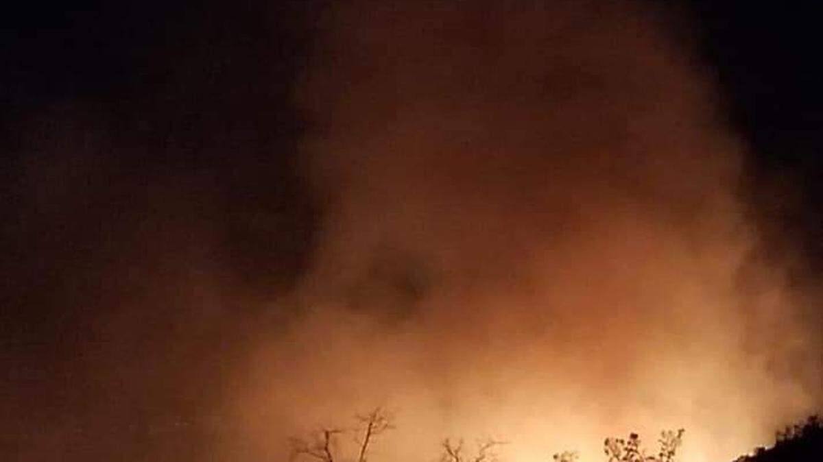 A grass fire, dubbed the Sophia Fire by Cal Fire officials, ignited early Sunday morning in El Dorado Hills.