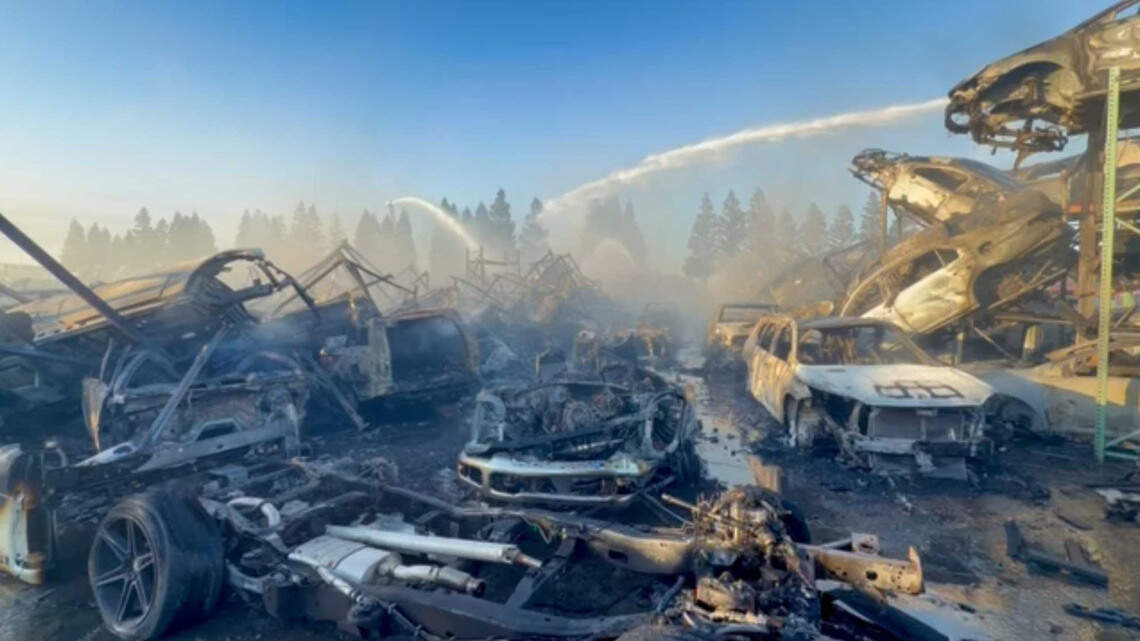 Firefighters stop Rancho Cordova wrecking yard fire after up to 100 vehicles burn
