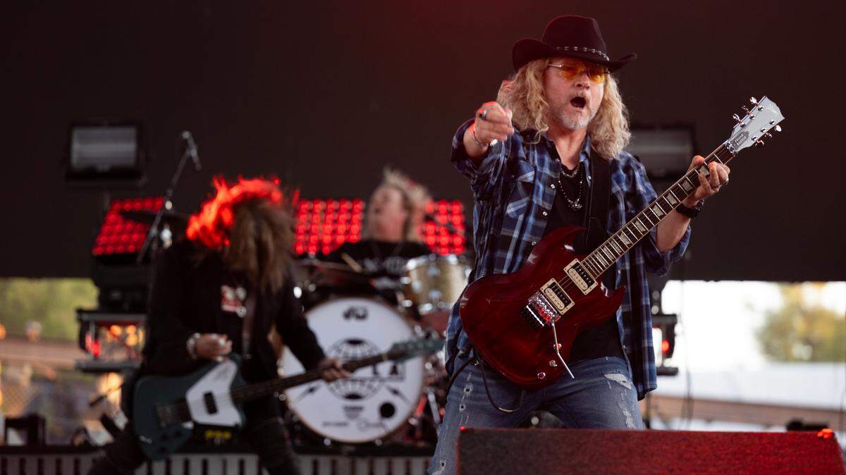 Guitarist Frank Hannon performs with Tesla at the California State Fair in Sacramento on Friday.