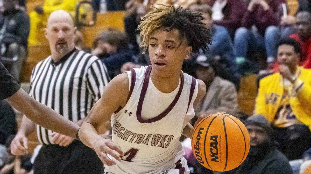 Natomas Nighthawks guard Manno Jenkins, seen in a March 2024 CIF Northern California regional semifinal game against Monterey, scored the winning shot with 4.1 seconds to go against the Casa Roble Rams on Wednesday night to secure a share of the Golden Empire League title.