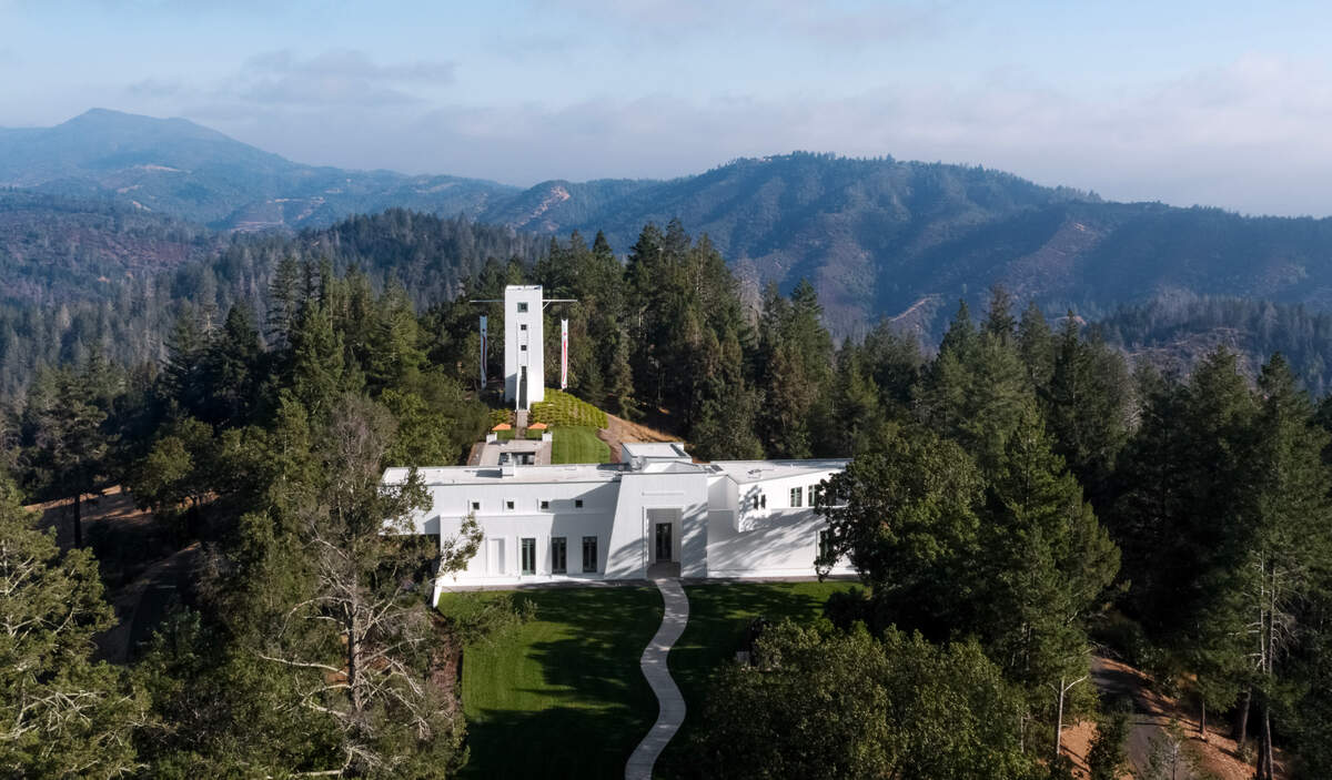 The property sits atop Mount Vedeer.