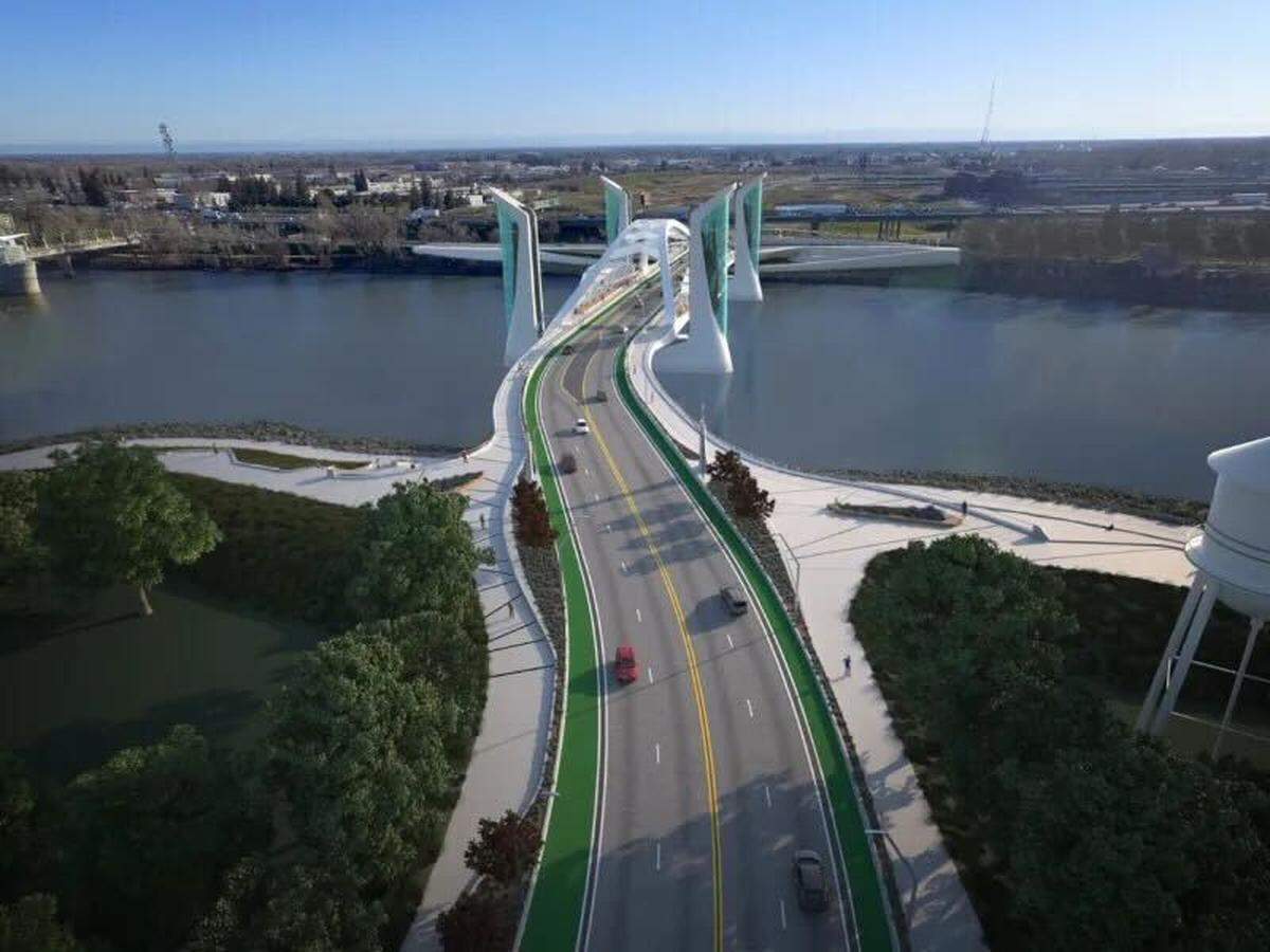 An aerial view of the I Street Bridge reconstruction project