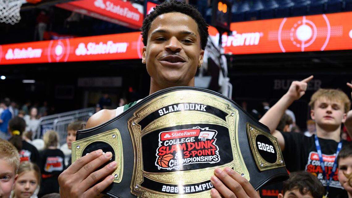 Sac State's Shaqir O'Neal wins NCAA dunk contest. ‘Shout out Shaq State!’