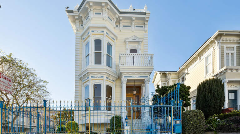 Discover 1877 San Francisco Victorian with secret garden that went TikTok viral