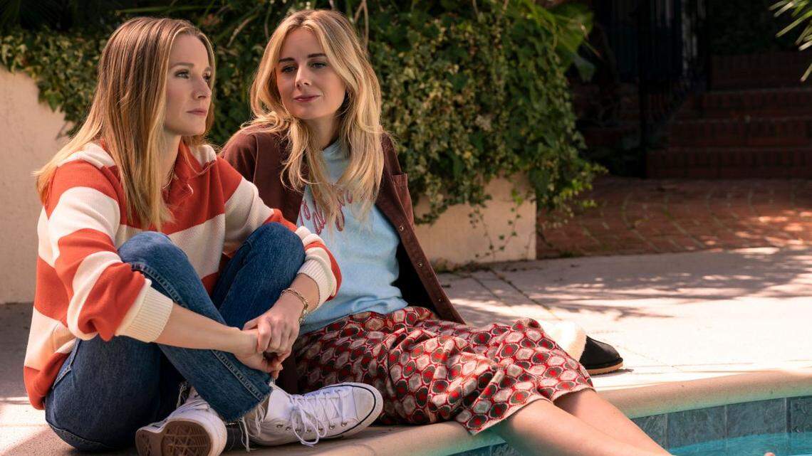 Kristen Bell and Justine Lupe in ‘Nobody Wants This’