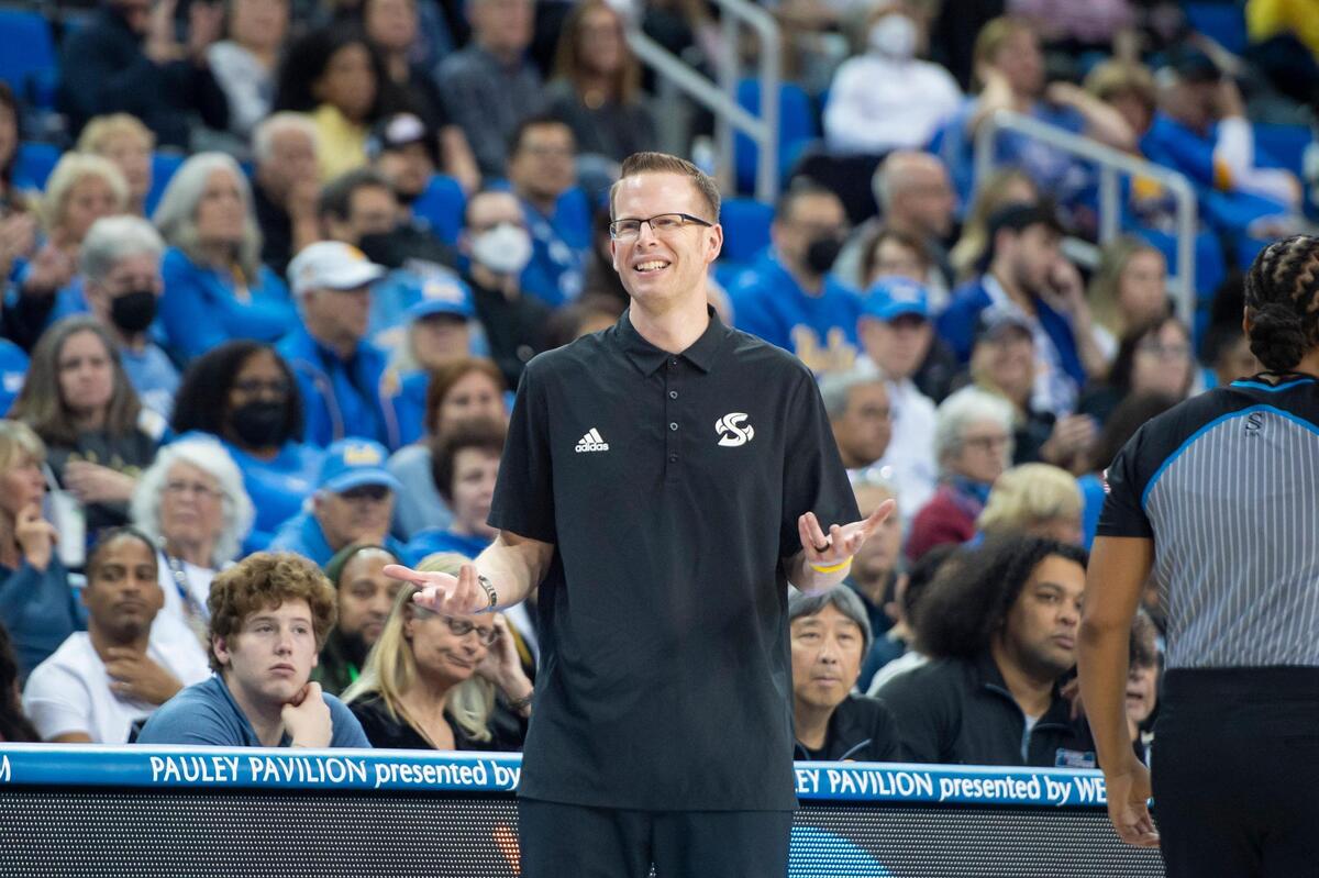 Sacramento State Hornets coach Mark Campbell reacts to a call in the second half in a first-round NCAA women’s basketball tournament game Saturday, March 18, 2023, at Pauley Pavilion in Los Angeles. The Bruins defeated the Hornets 67-45.