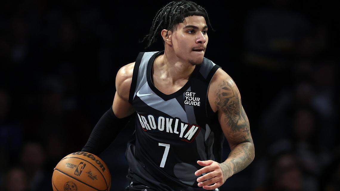 Sacramento Kings signing two former first-round draft picks to contracts