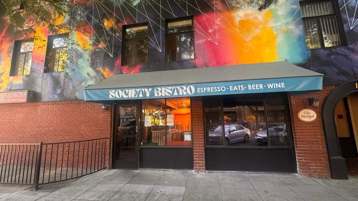 Thai restaurant brings Southeast Asian cafe culture to downtown Sacramento
