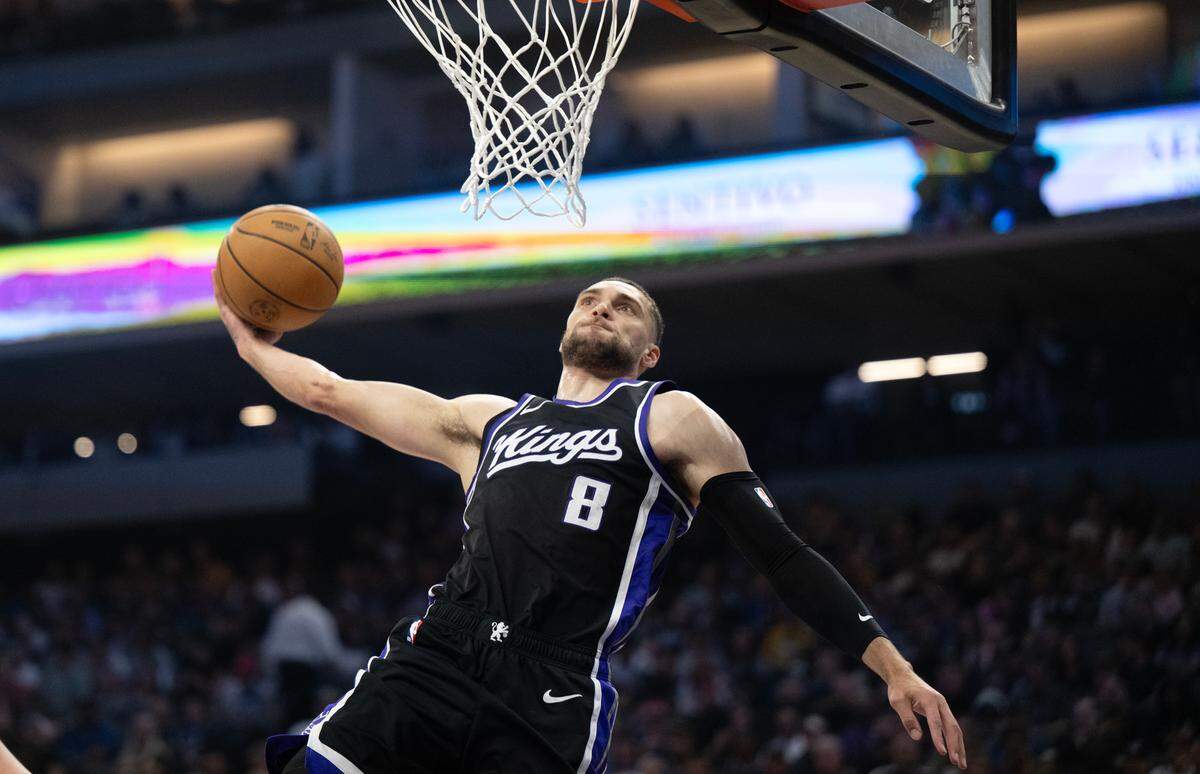 Sacramento Kings guard Zach LaVine (8) scores a basket in the first half of an NBA game against the Denver Nuggets on Wednesday, April 9, 2025 at Golden 1 Center.