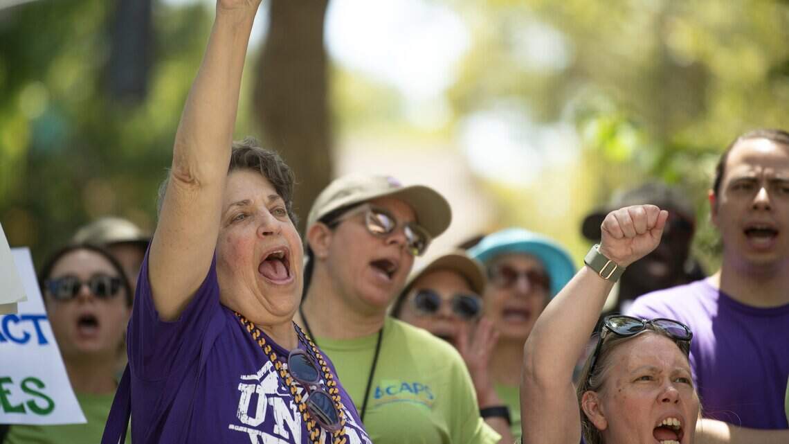 Union advocates rally to support immigrant protection bills at California Capitol
